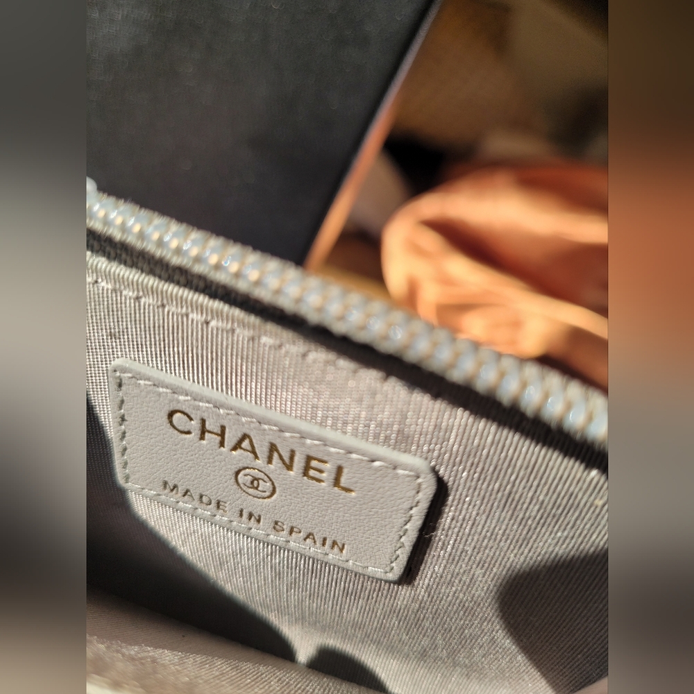 Chanel Caviar Quilted Boy Wallet - Picture 4 of 4